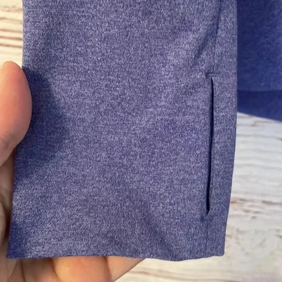 Saucony hooded running shirt - Picture 3 of 7